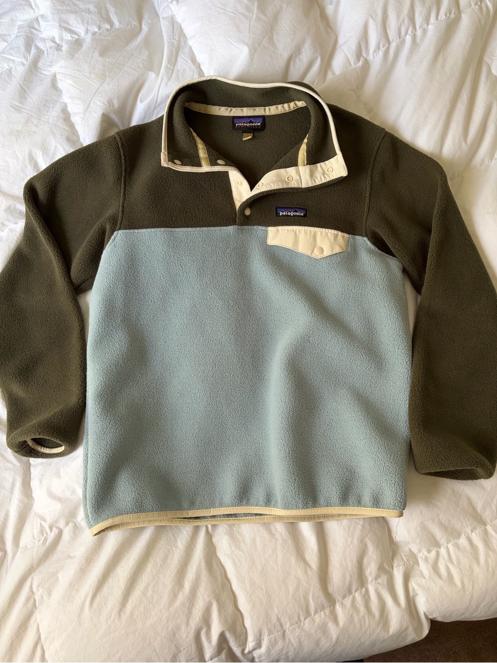 Patagonia Synchilla Snap-T Fleece Pullover in Olive, Light Blue & Cream
